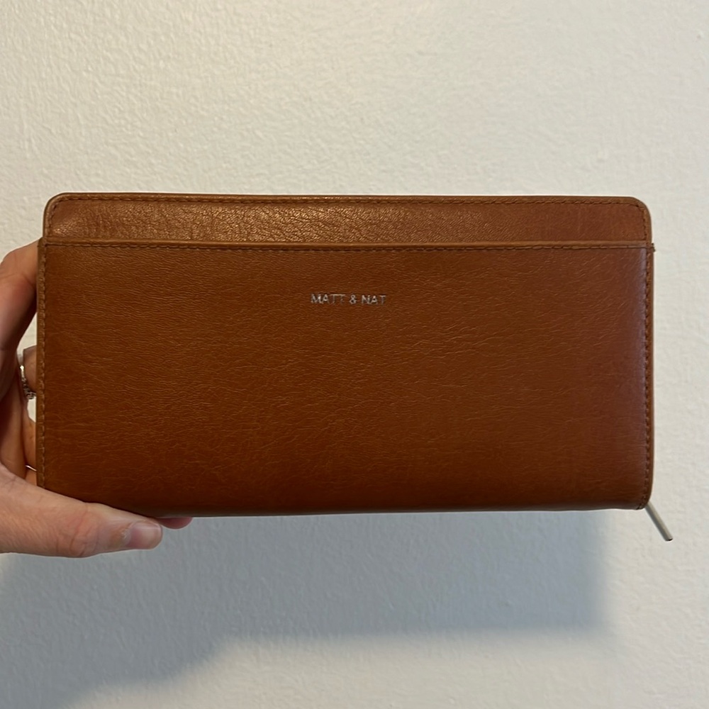 Matt & Nat wallet